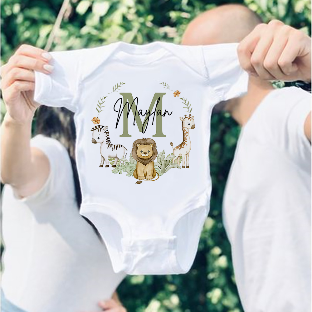 Baby Clothing Names - パーソナライズされたベビージャンプスーツカスタム名新生児ワイルドワンロンパースサファリ動物プリント衣装女の赤ちゃん服幼児シャワーギフト