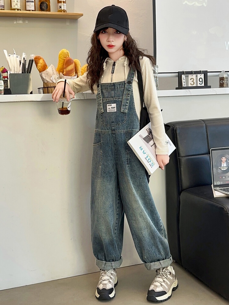 Baby Overall Denim - 春快適なベビージャンプスーツ女の子のためのデニムサスペンダーパンツ子供ジーンズオーバーオールクール子供ファッション服アウター